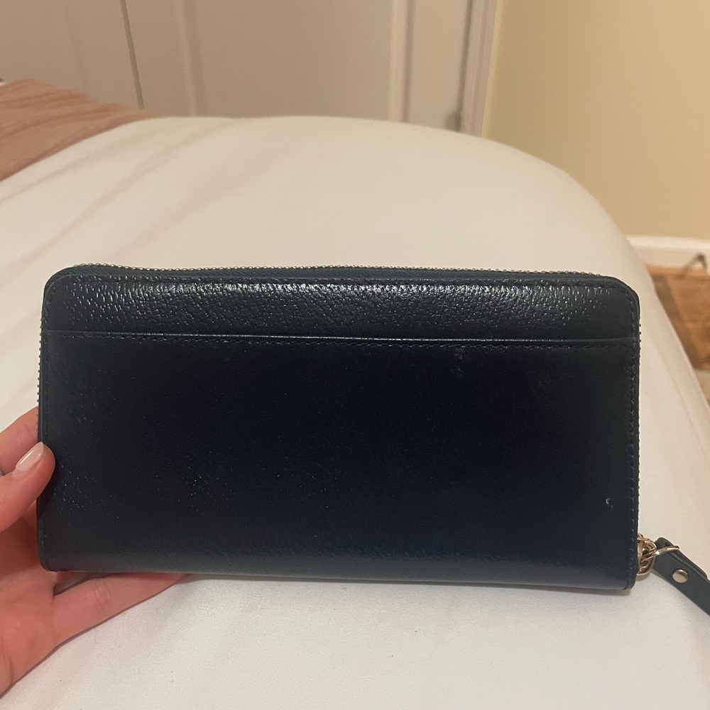 Kate Spade Large Wallet - Picture 2 of 4